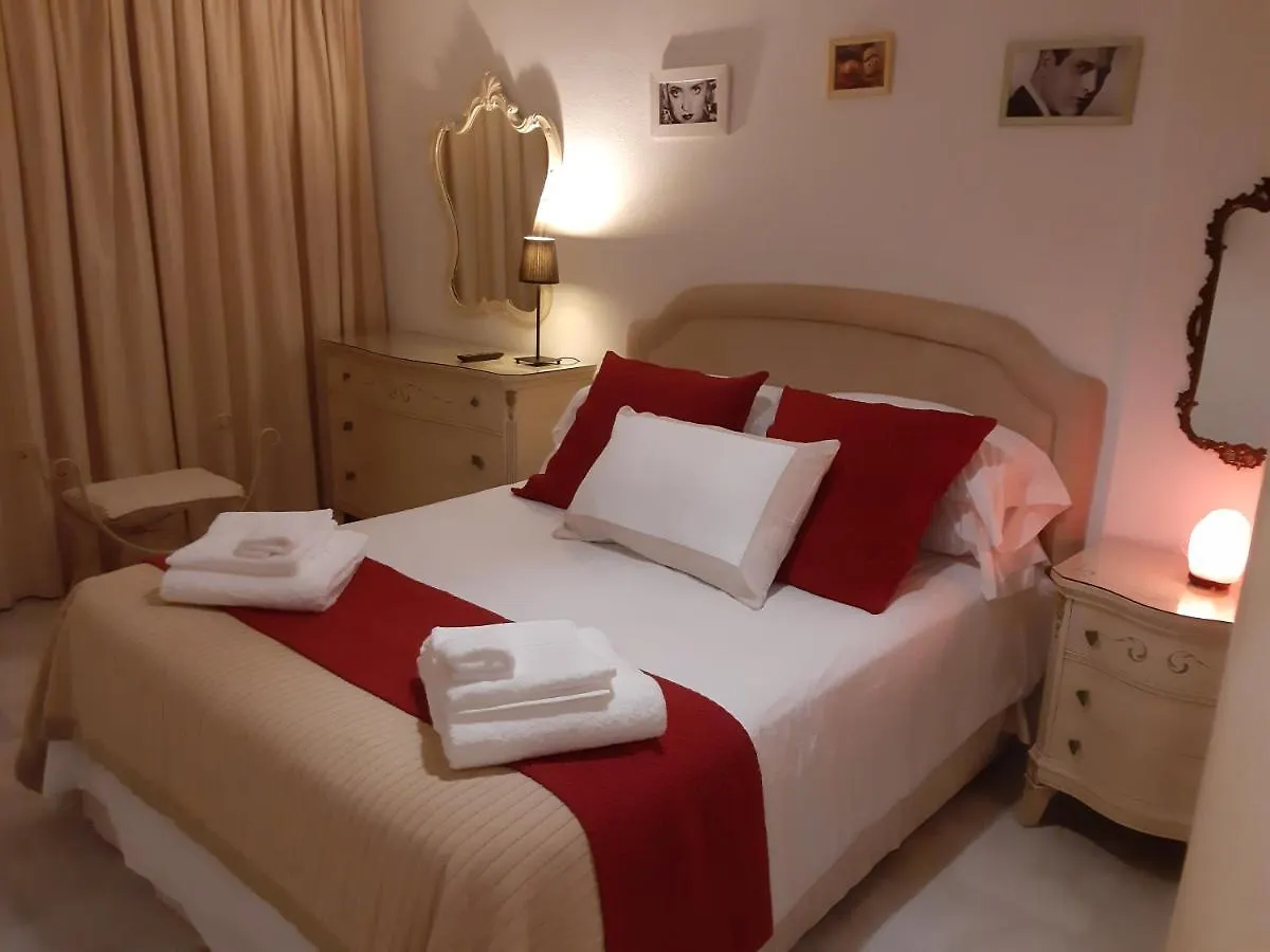 The Famous Home Μαρμπέλλα 0*,  Ισπανία